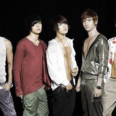 TVXQ (Dong Bang Shin Ki) photo 54