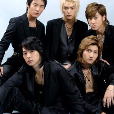 TVXQ (Dong Bang Shin Ki) photo 35