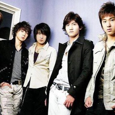 TVXQ (Dong Bang Shin Ki) photo 49
