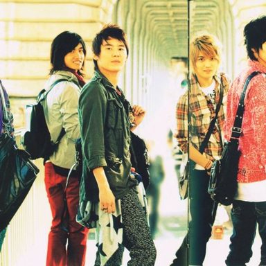 TVXQ (Dong Bang Shin Ki) photo 24