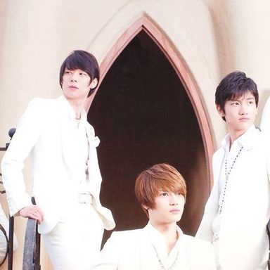 TVXQ (Dong Bang Shin Ki) photo 31