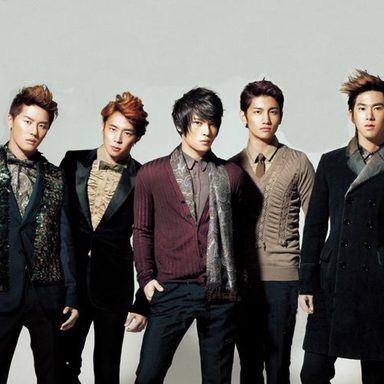 TVXQ (Dong Bang Shin Ki) photo 25