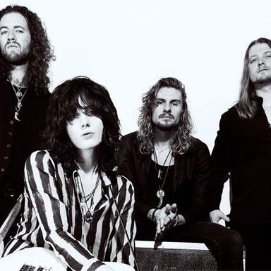 Tyler Bryant & Shakedown photo 11