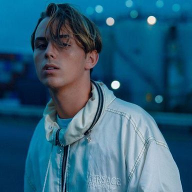 Tyde Levi
