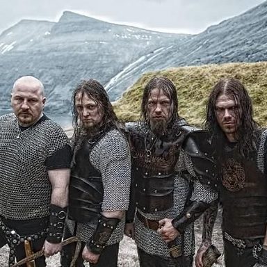 TÝR photo 18