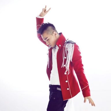 TaeYang photo 35