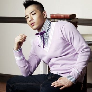 TaeYang photo 25