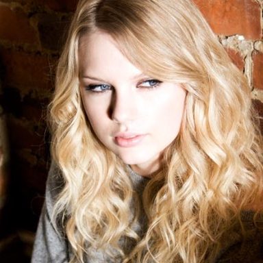 Taylor Swift photo 500