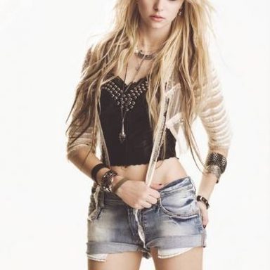 Taylor Momsen photo 30
