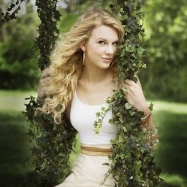 Taylor Swift photo 687