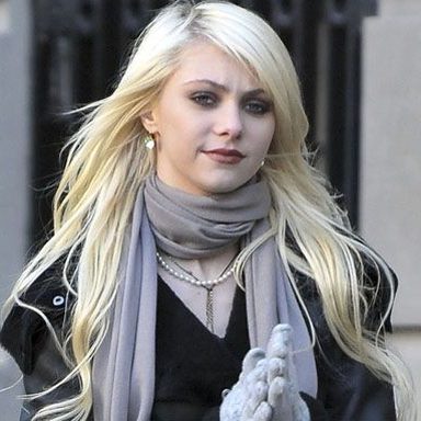 Taylor Momsen photo 28