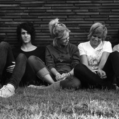 Tonight Alive photo 13