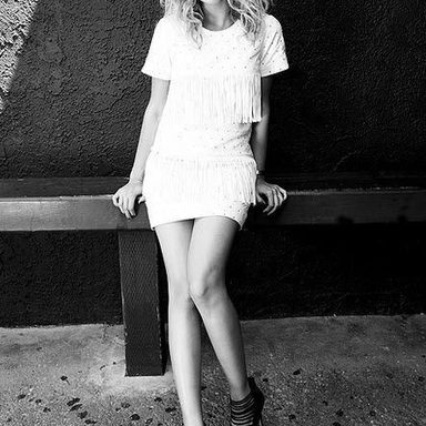 Tori Kelly photo 14