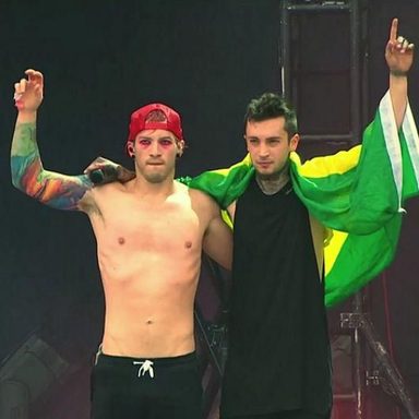Twenty One Pilots photo 98