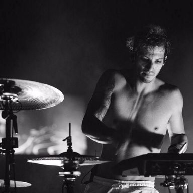 Twenty One Pilots photo 90