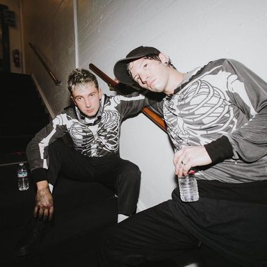 Twenty One Pilots photo 50