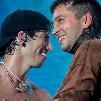 Twenty One Pilots photo 20