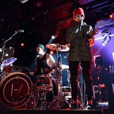 Twenty One Pilots photo 110