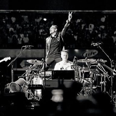 U2 photo 36