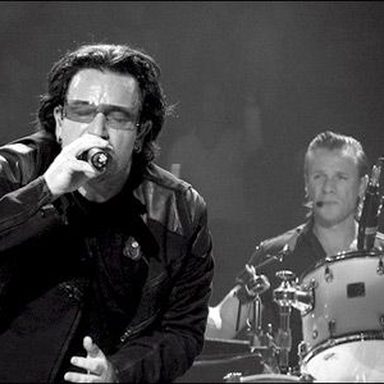 U2 photo 45