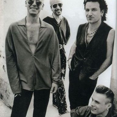 U2 photo 24