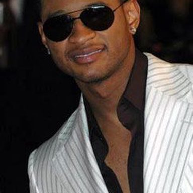 Usher photo 34