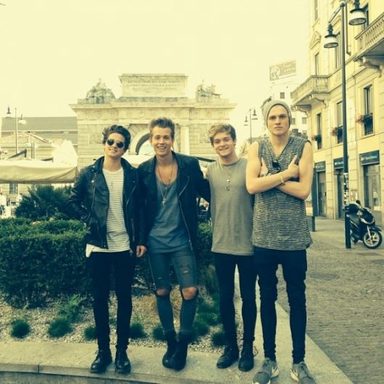 The Vamps photo 31