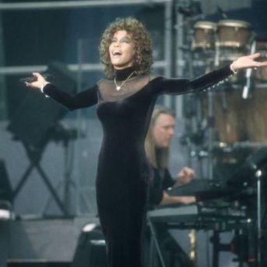 Valéria Houston photo 98