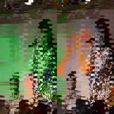 Vanessa Fom e Ministério Coração em Chamas