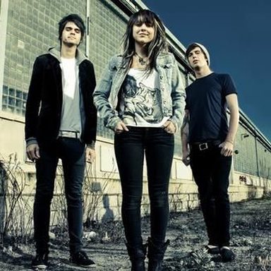 VersaEmerge photo 38