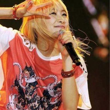 Victoria Song photo 17