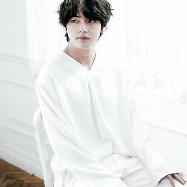 V (BTS) photo 51