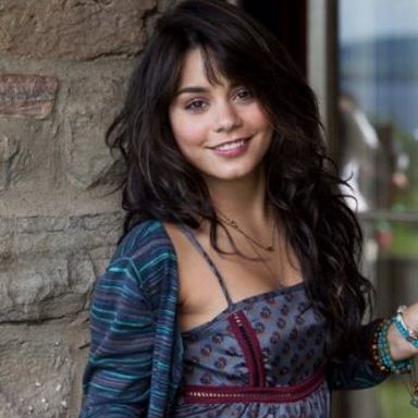 Vanessa Hudgens photo 138