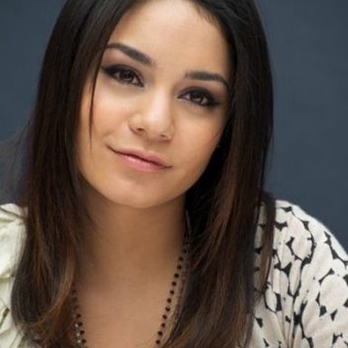 Vanessa Hudgens photo 41