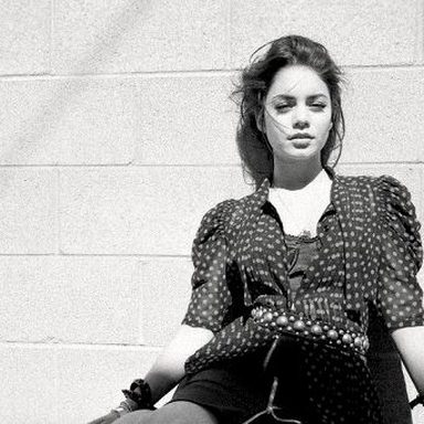 Vanessa Hudgens photo 25