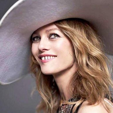 Vanessa Paradis photo 310