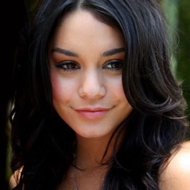Vanessa Hudgens photo 129