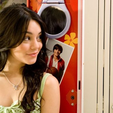 Vanessa Hudgens photo 131