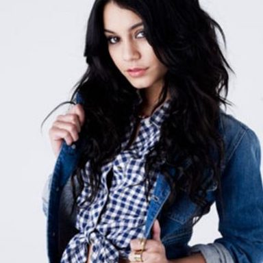 Vanessa Hudgens photo 30