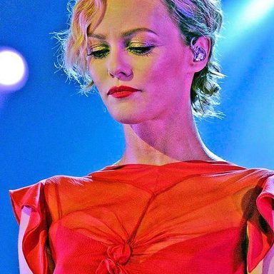 Vanessa Paradis photo 108