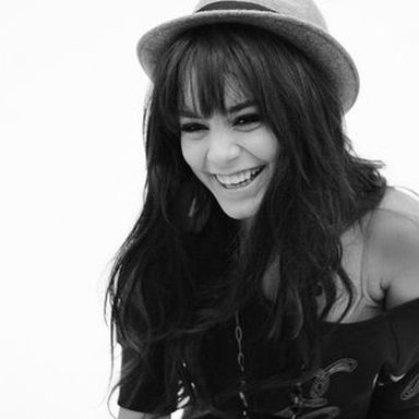 Vanessa Hudgens photo 107