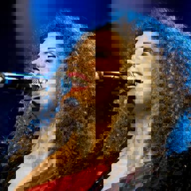 Vanessa da Mata photo 10