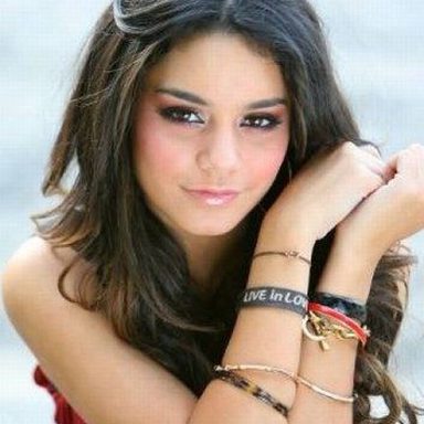 Vanessa Hudgens photo 43