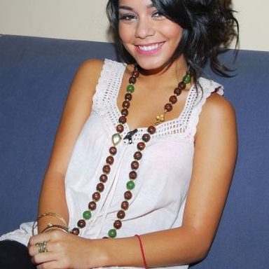 Vanessa Hudgens photo 139