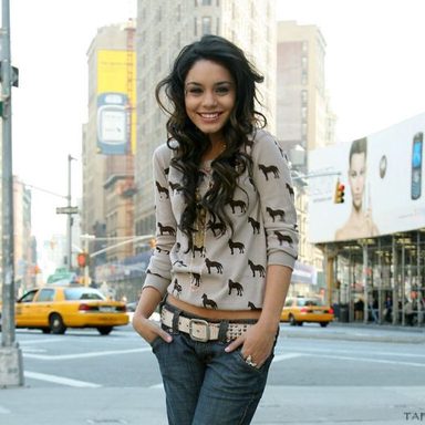 Vanessa Hudgens photo 82