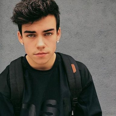 Wesley Tucker photo 9