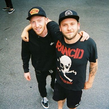 While She Sleeps photo 32