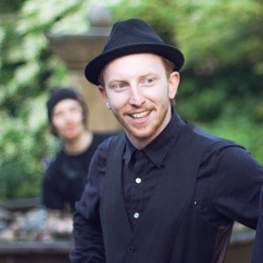 While She Sleeps photo 28