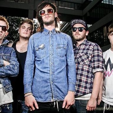 While She Sleeps photo 38