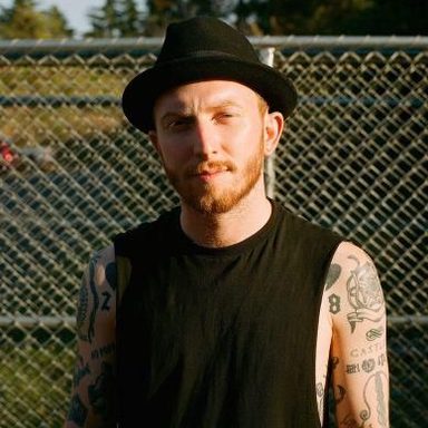 While She Sleeps photo 13